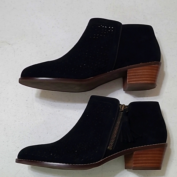 Vionic Black Suede Ankle Booties with Perforated Design size 8 - Picture 4 of 15